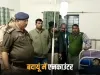 पुलिस एनकाउंटर : ई-रिक्शा चालक का हत्यारोपी मुठभेड़ में गिरफ्तार, दरोगा भी हुआ शिकार