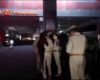 लखनऊ: LU के पास डिवाइडर पर सो रही विक्षिप्त महिला से रेप का प्रयास, भीड़ ने आरोपी को पकड़कर पीटा