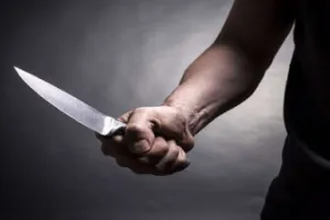 Fatehpur Crime News: बीमा अभिकर्ता पर रिश्तेदार ने किया चाकू से हमला, अस्पताल में भर्ती, हत्या के प्रयास का मुकदमा दर्ज