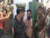 मुरादाबाद : एसएसपी ऑफिस के बाहर प्रेमिका के घर वालों ने प्रेमी को जमकर पीटा, कपड़े फाड़े