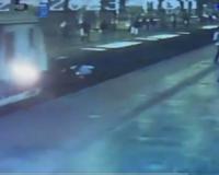 रेलवे ट्रैक पर युवक की खौफनाक मौत का LIVE VIDEO वायरल