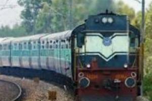 प्रतियोगी परीक्षार्थियों की सुविधा के लिए रेलवे ने शुरु की छपरा-बनारस-छपरा वाया बलिया, गाजीपुर ट्रेन सेवा, देखें समयसारिणी