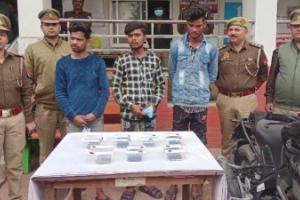 Kanpur News: महिला कैप्टन से मोबाइल लूटने वाले तीन आरोपी गिरफ्तार... एक फरार, अकेली महिलाएं व बुजुर्ग रहते टारगेट