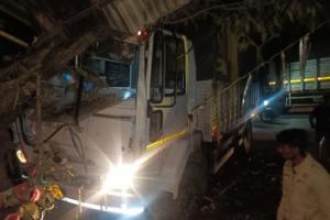 Hamirpur Accident: अनियंत्रित ट्रक ने कई लोगों को मारी टक्कर, तीन गंभीर रूप से घायल