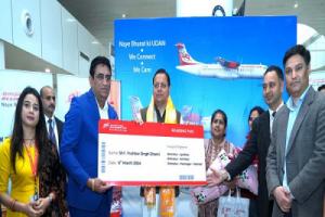 मुख्यमंत्री धामी ने देहरादून से अयोध्या, अमृतसर और पंतनगर-वाराणसी के लिए किया हवाई सेवाओं का शुभारंभ