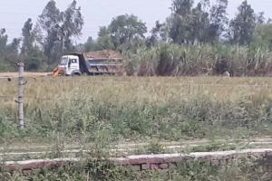 लखीमपुर:  पसगवाॅ, उचौलिया थाना क्षेत्र के अंतर्गत इन दिनों अवैध मिट्टी का खनन जोरों पर…