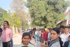 Sultanpur News: निर्धन बालिकाओं को निशुल्क प्रवेश दिया जाएगा–डॉ विनोद कुमार सिंह